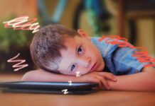 A INFÂNCIA ENTRE TELAS E SILÊNCIOS: UM ALERTA URGENTE